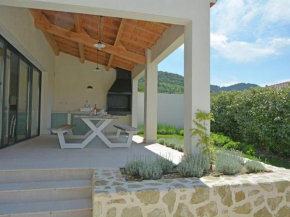Wonderful Villa in Malauc ne with Swimming Pool, Malaucene